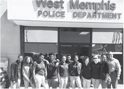 Jr. Leadership visits  West Memphis Police