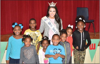 Miss  Arkansas visits  Weaver