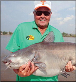 Bill Dance’s ‘River Monsters’ brings anglers to town