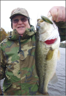 Big Bass being pulled out of  Millwood